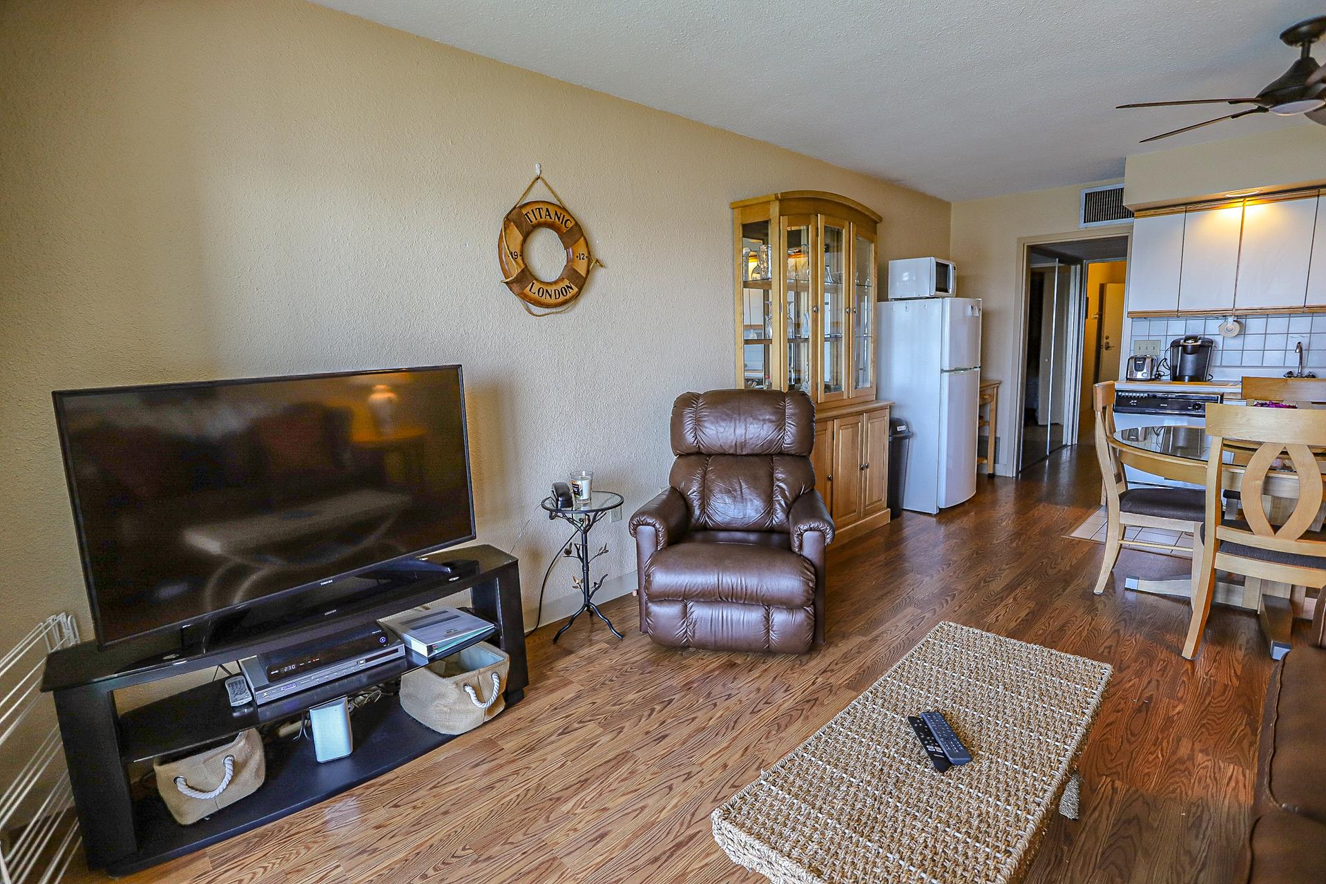 9511 Sunset Drive, Stone Harbor Vacation Rental Hugh Merkle Team