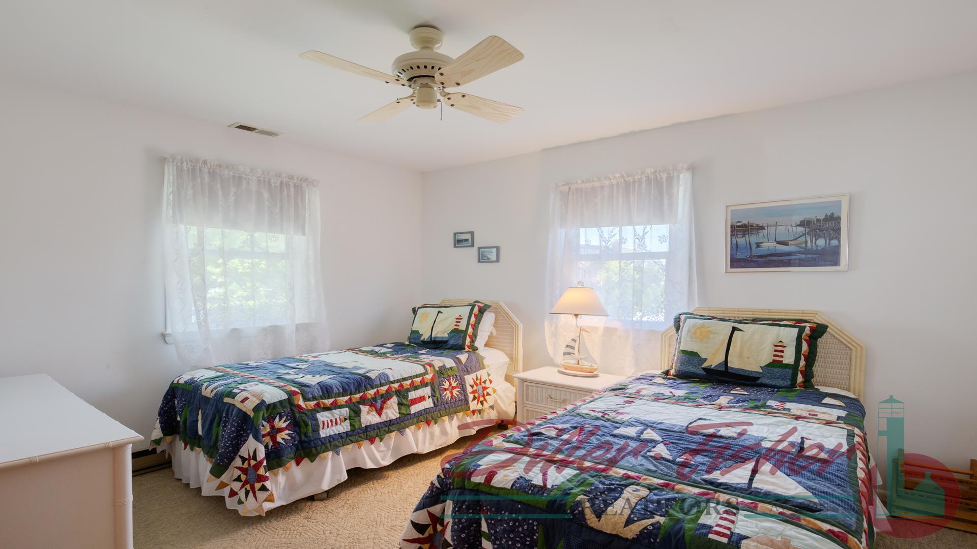 356 95th, Stone Harbor (Center)