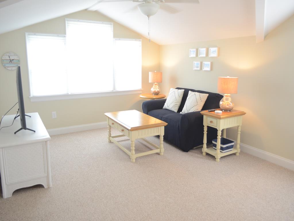 Fantastic location - 4 bedroom home | Photo 17