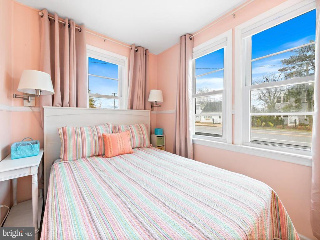 1003 N. Central Avenue, Surf City (Bay Side)