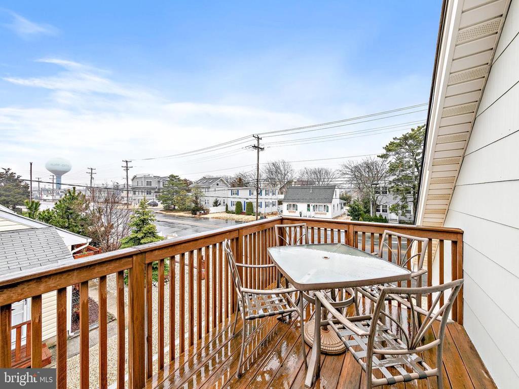 1003 N. Central Avenue, Surf City (Bay Side)