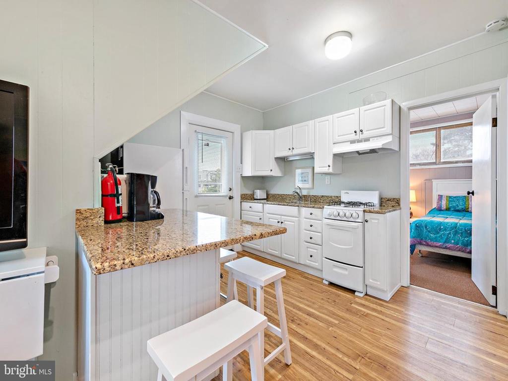 1003 N. Central Avenue, Surf City (Bay Side)