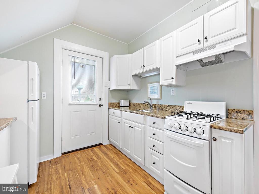 1003 N. Central Avenue, Surf City (Bay Side)