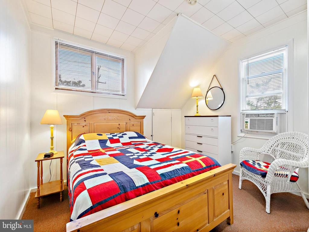 1003 N. Central Avenue, Surf City (Bay Side)