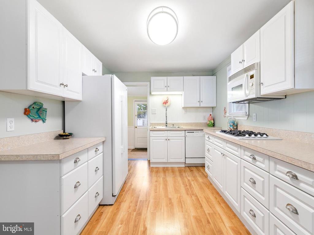 1003 N. Central Avenue, Surf City (Bay Side)