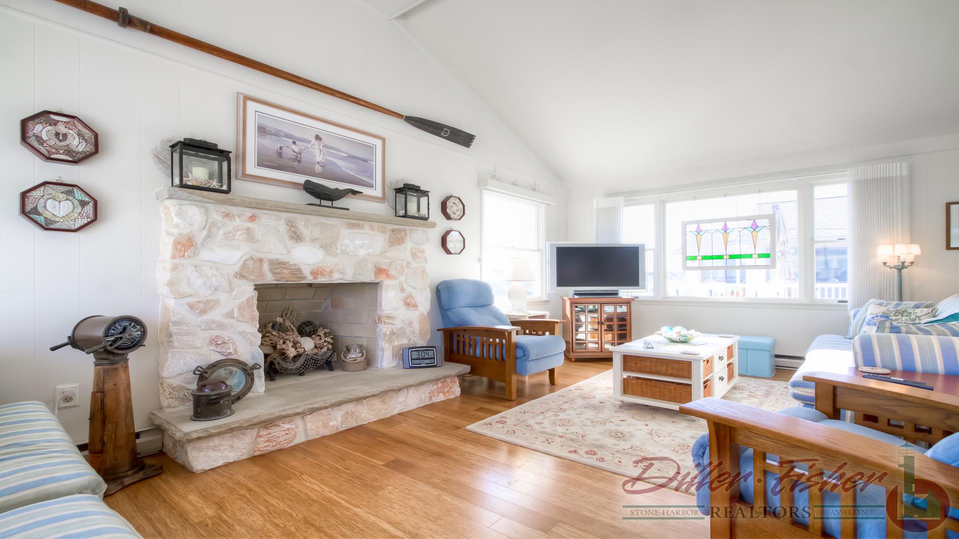 126 110th Street, Stone Harbor (Mid-Island) - Picture 3