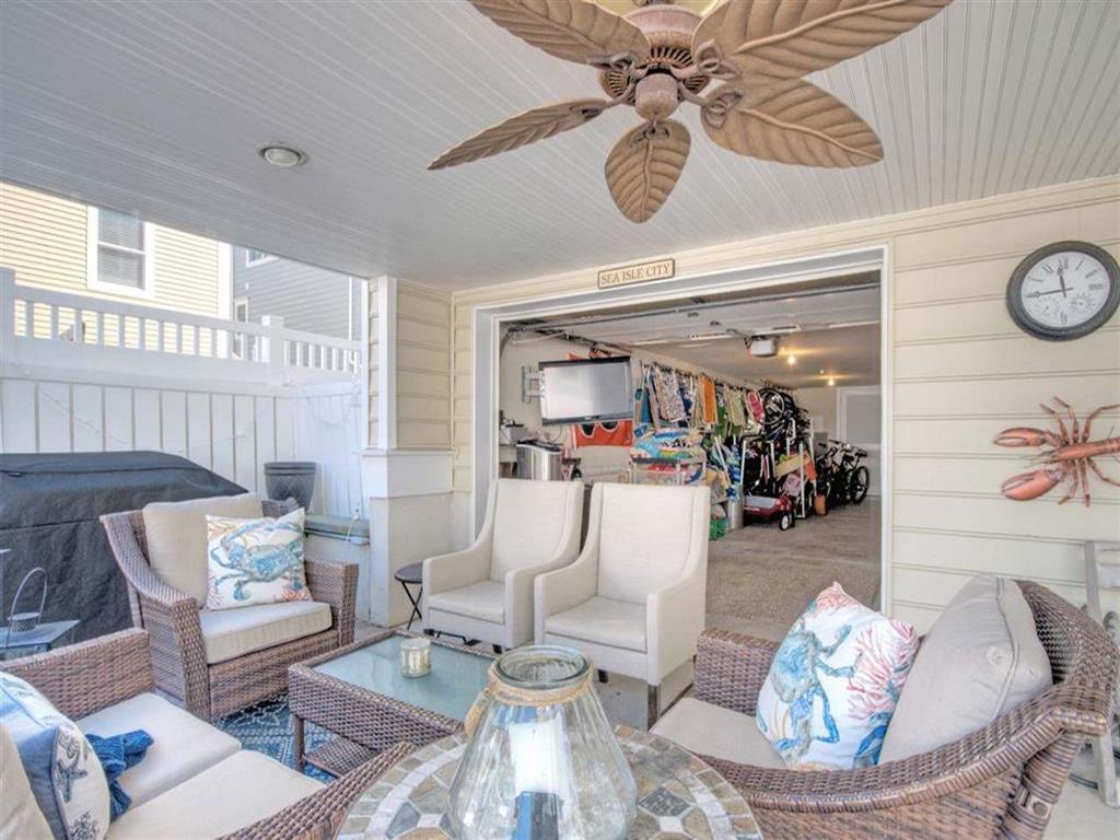 8208 Landis Avenue, Sea Isle City (Center)