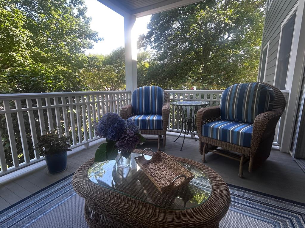 Recently Renovated Condo! Perfect Location! | Photo 3