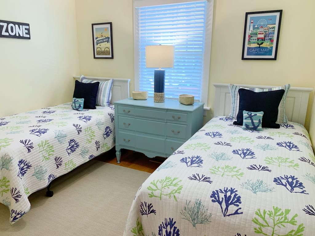 Recently Renovated Condo! Perfect Location! | Photo 15