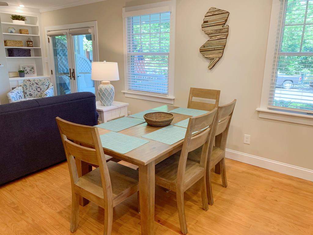 Recently Renovated Condo! Perfect Location! | Photo 9