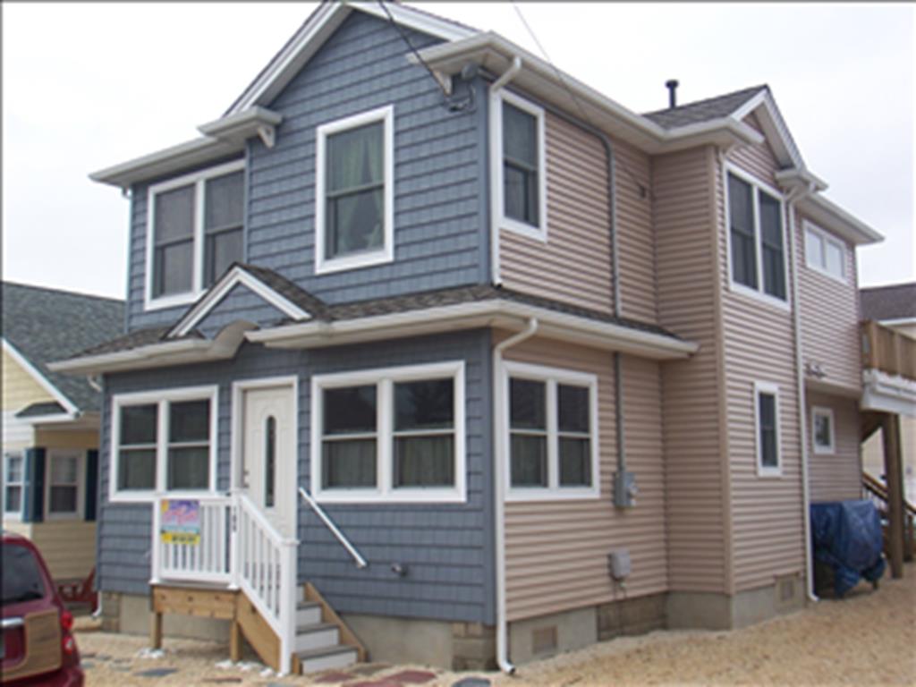 105 E 28th Street, Beach Haven Gardens (Ocean Side)
