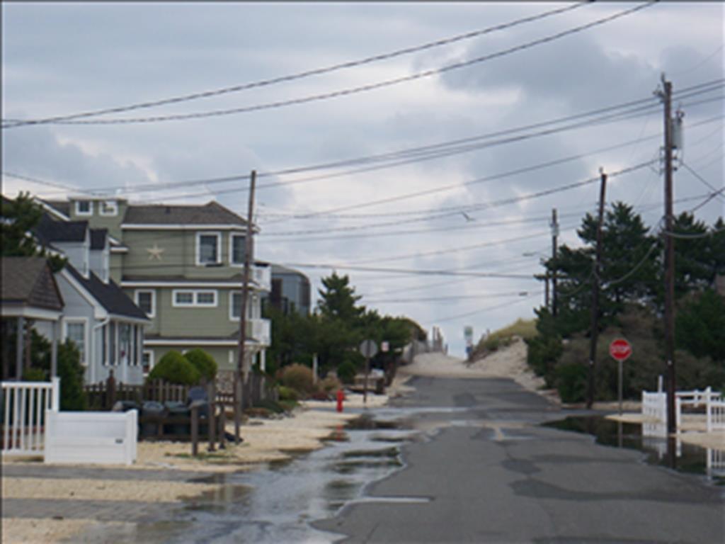 105 E 28th Street, Beach Haven Gardens (Ocean Side)