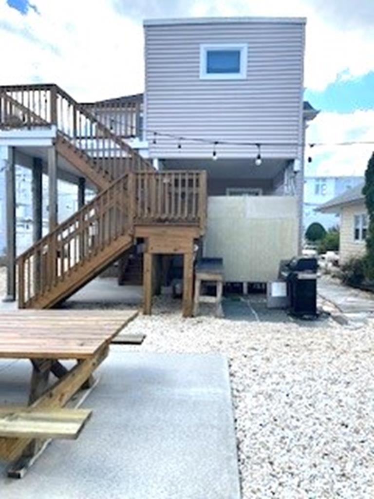 105 E 28th Street, Beach Haven Gardens (Ocean Side)