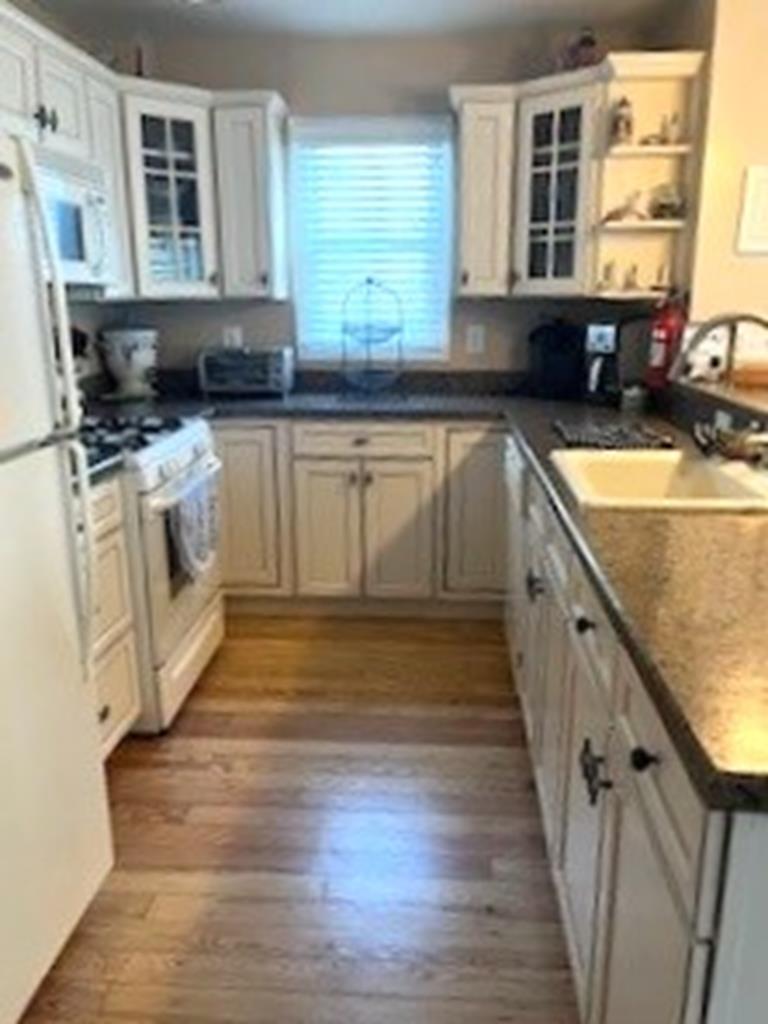 105 E 28th Street, Beach Haven Gardens (Ocean Side)