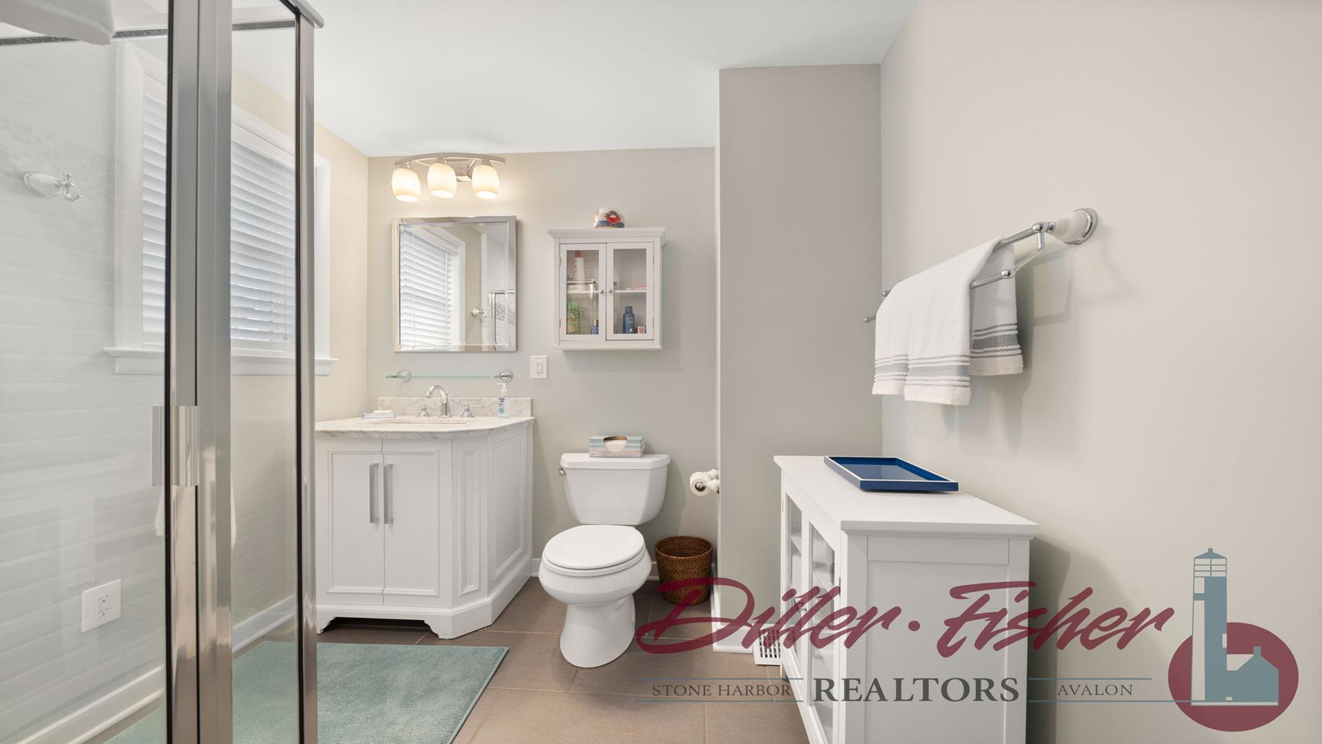 171 25th Street, Avalon (Center)