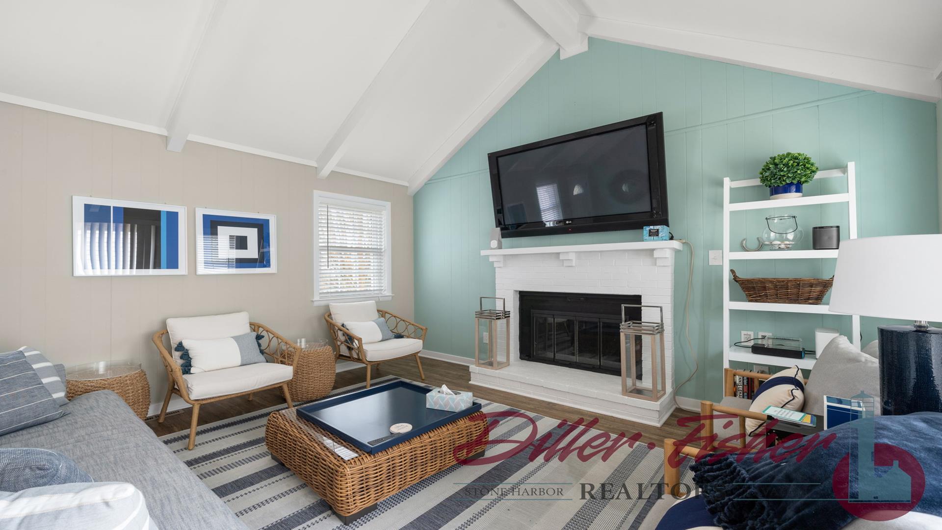 171 25th Street, Avalon (Center)