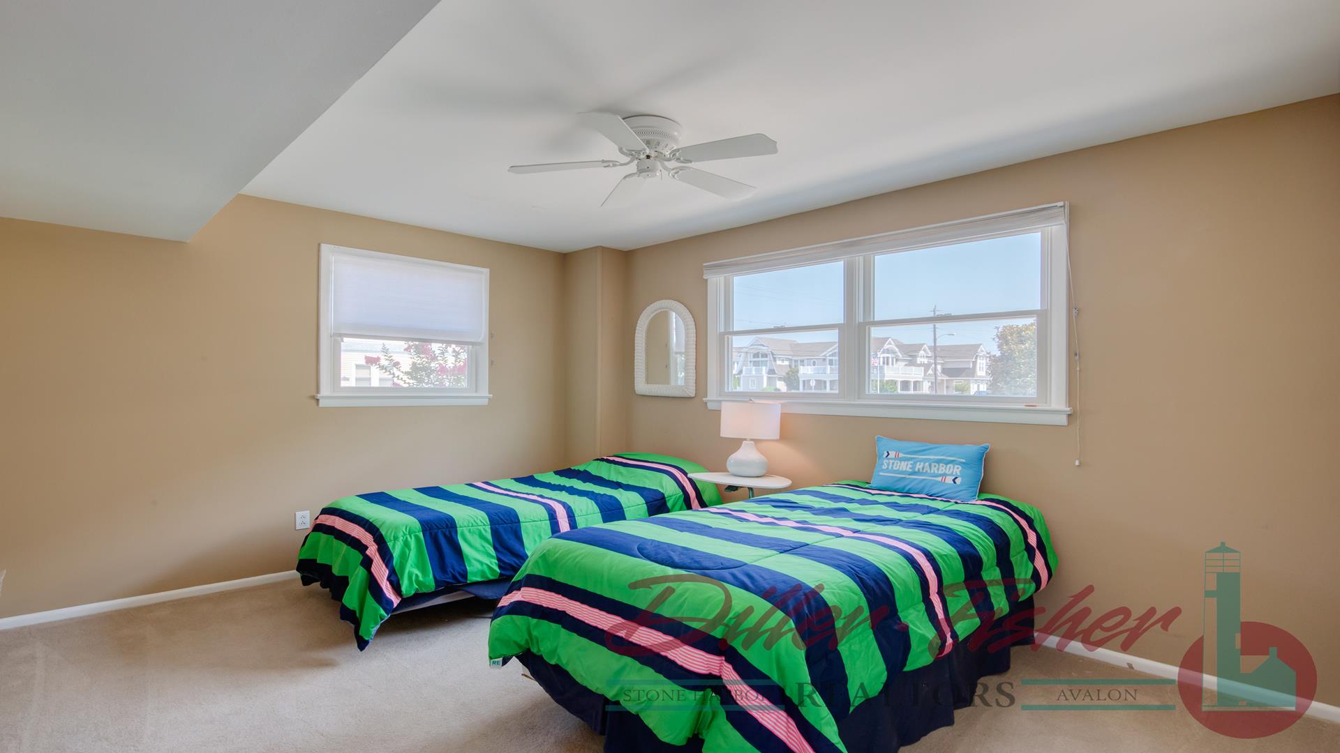 10014 First Avenue, Stone Harbor (Beach Block)