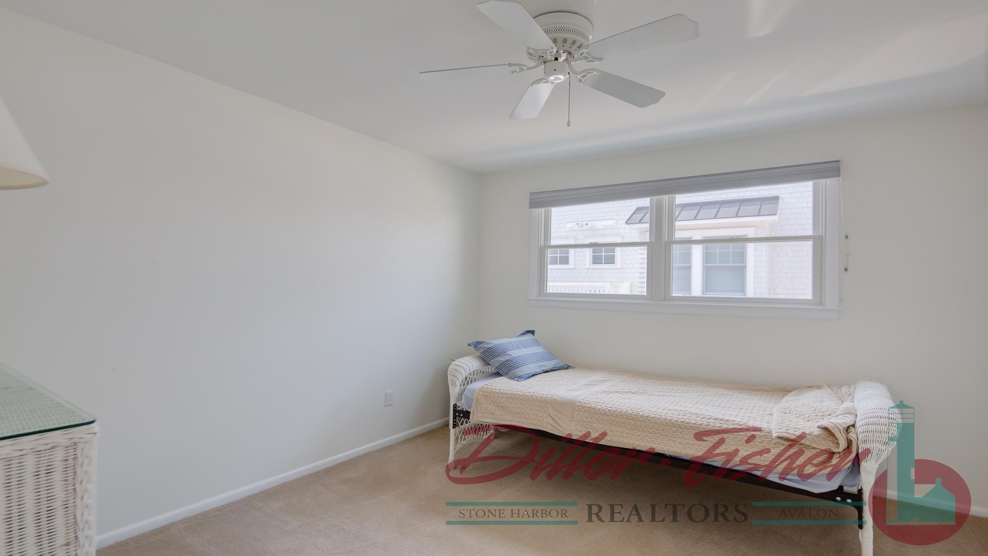 10014 First Avenue, Stone Harbor (Beach Block)