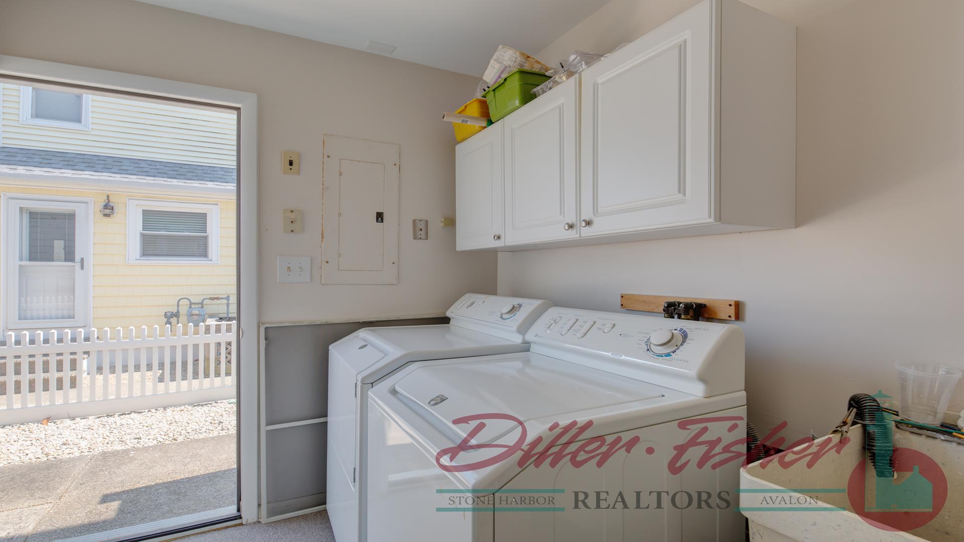 10014 First Avenue, Stone Harbor (Beach Block)