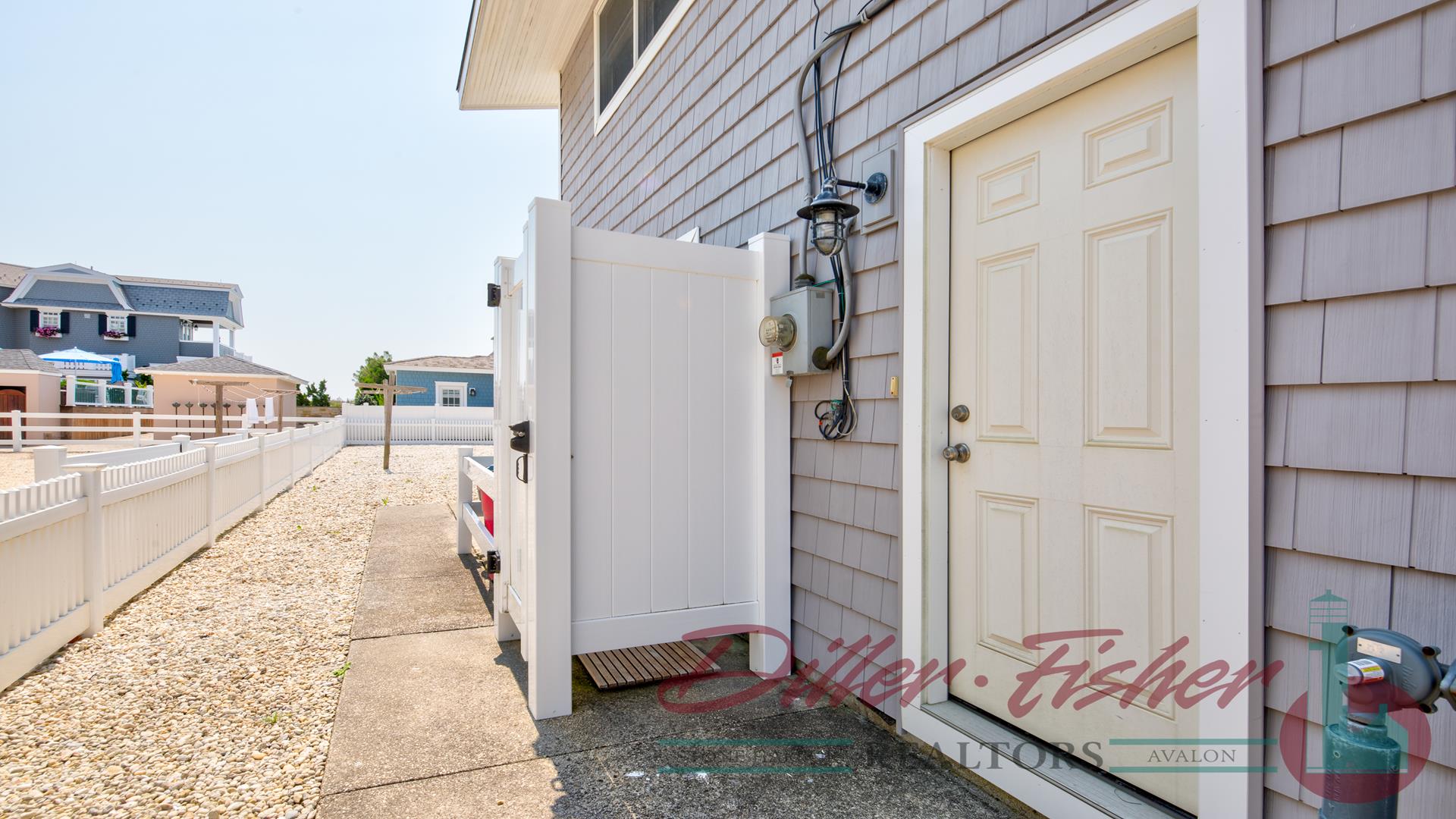 10014 First Avenue, Stone Harbor (Beach Block)
