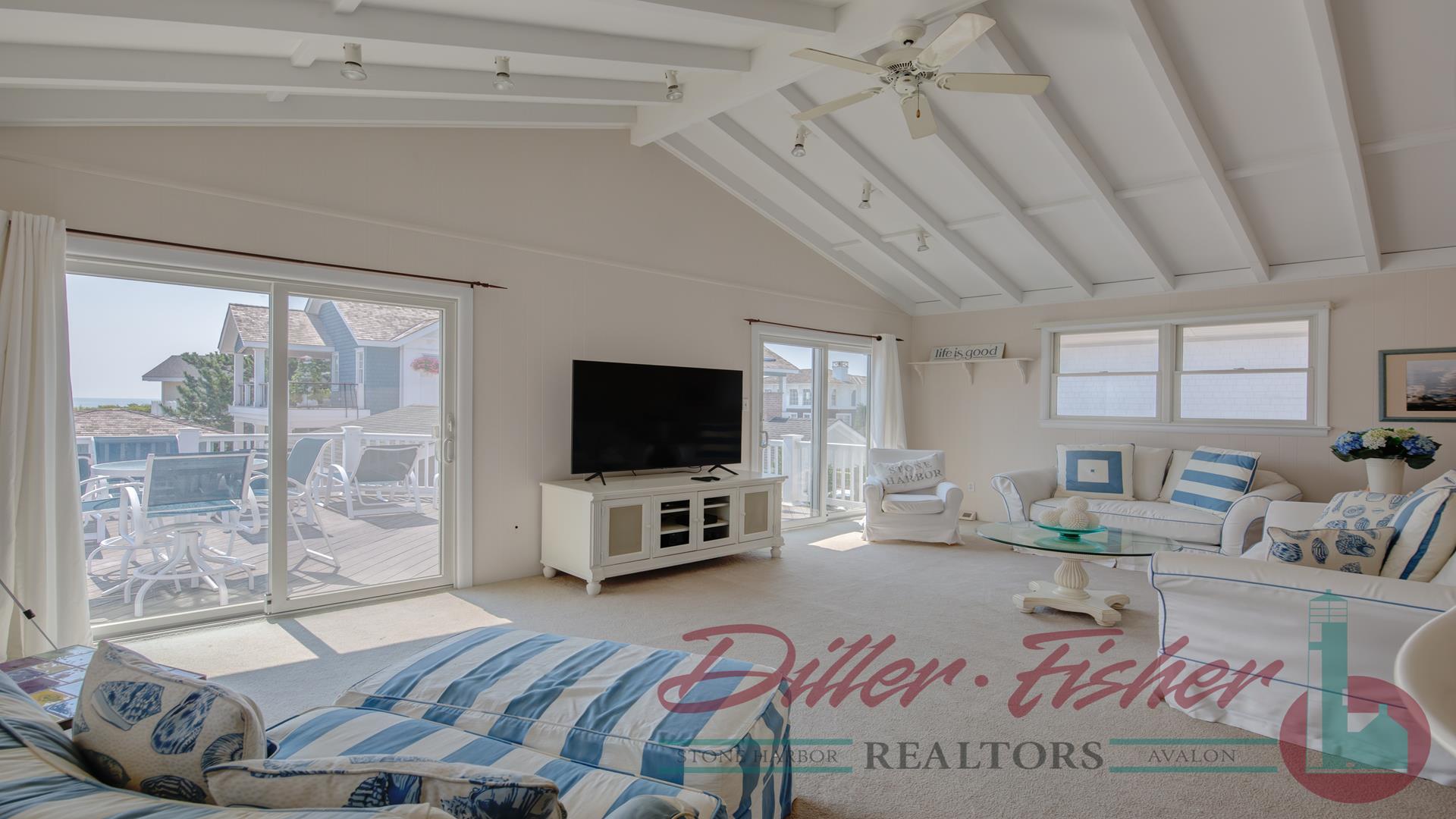 10014 First Avenue, Stone Harbor (Beach Block)