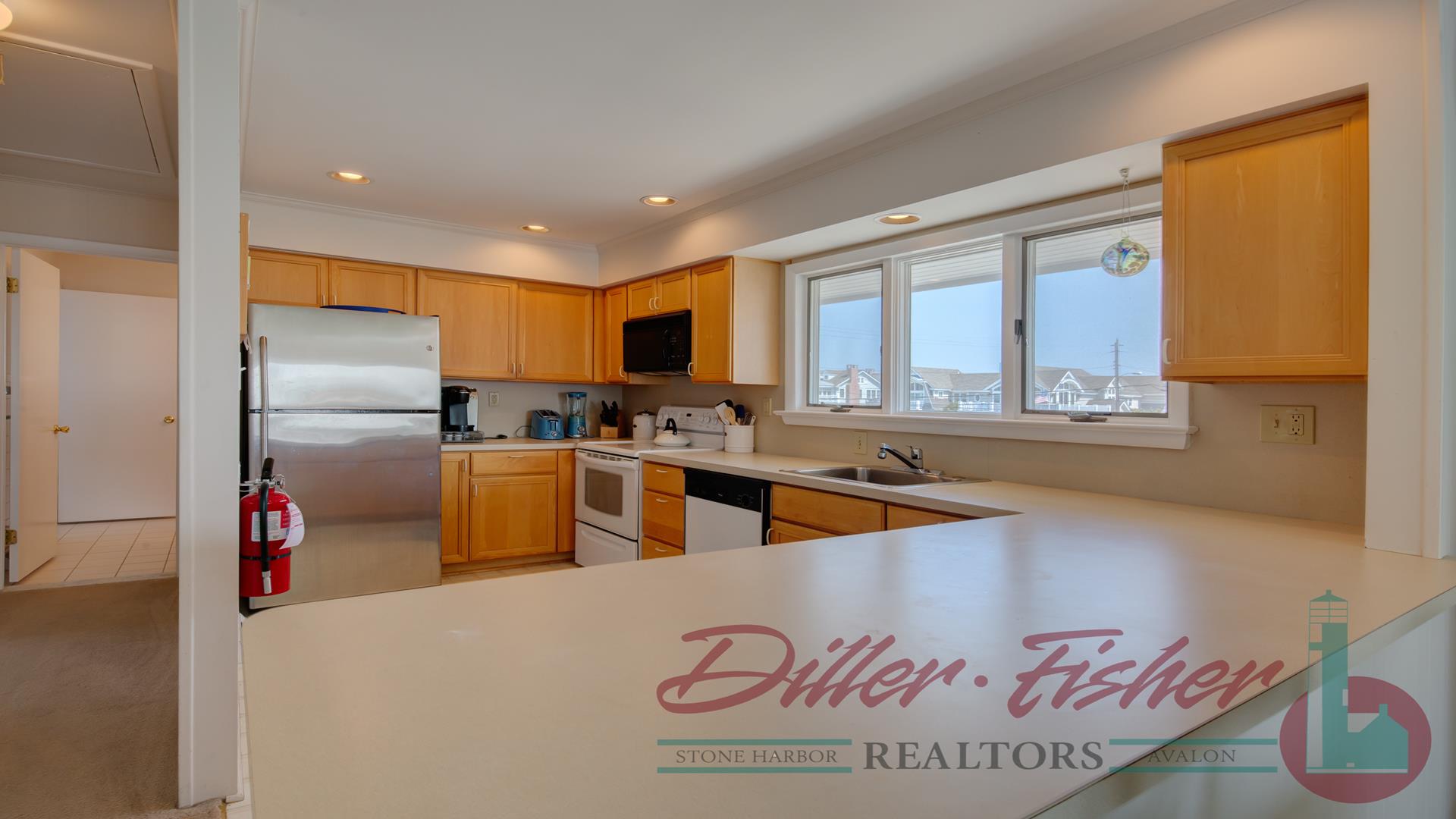 10014 First Avenue, Stone Harbor (Beach Block)