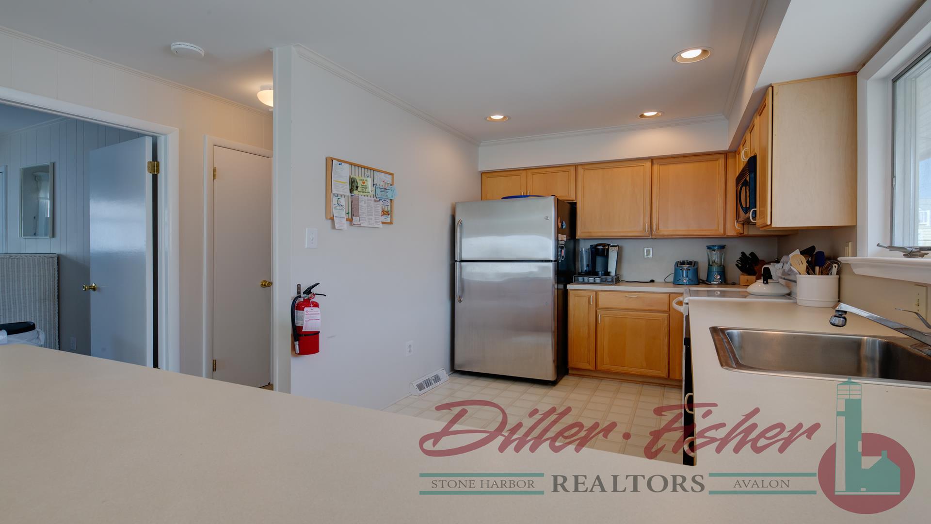 10014 First Avenue, Stone Harbor (Beach Block)