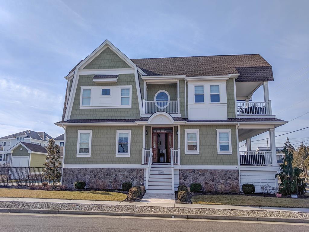 Front door facing 104th