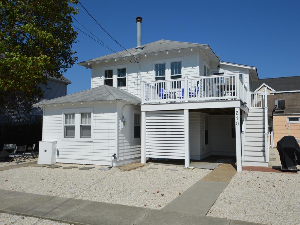 210 109th Street | Photo 3