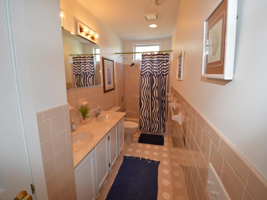 1st floor hall tub shower bath