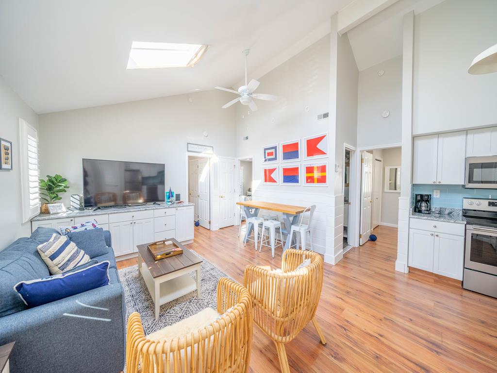 173 33rd Street | Photo 4