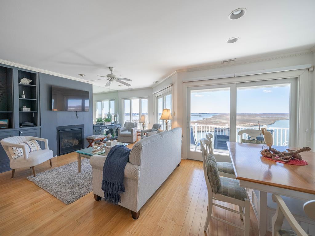 1127 Stone Harbor Blvd, Unit B-31 | Photo 4
