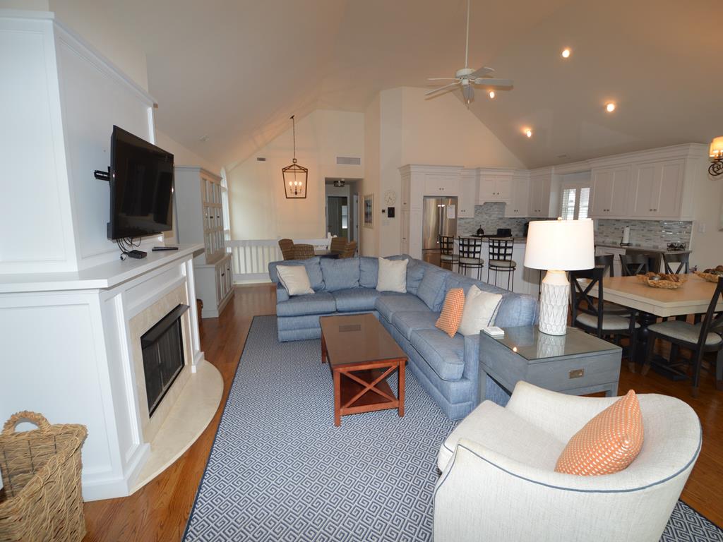 2759 First Avenue, Avalon Vacation Rental Tim Kerr Sotheby's