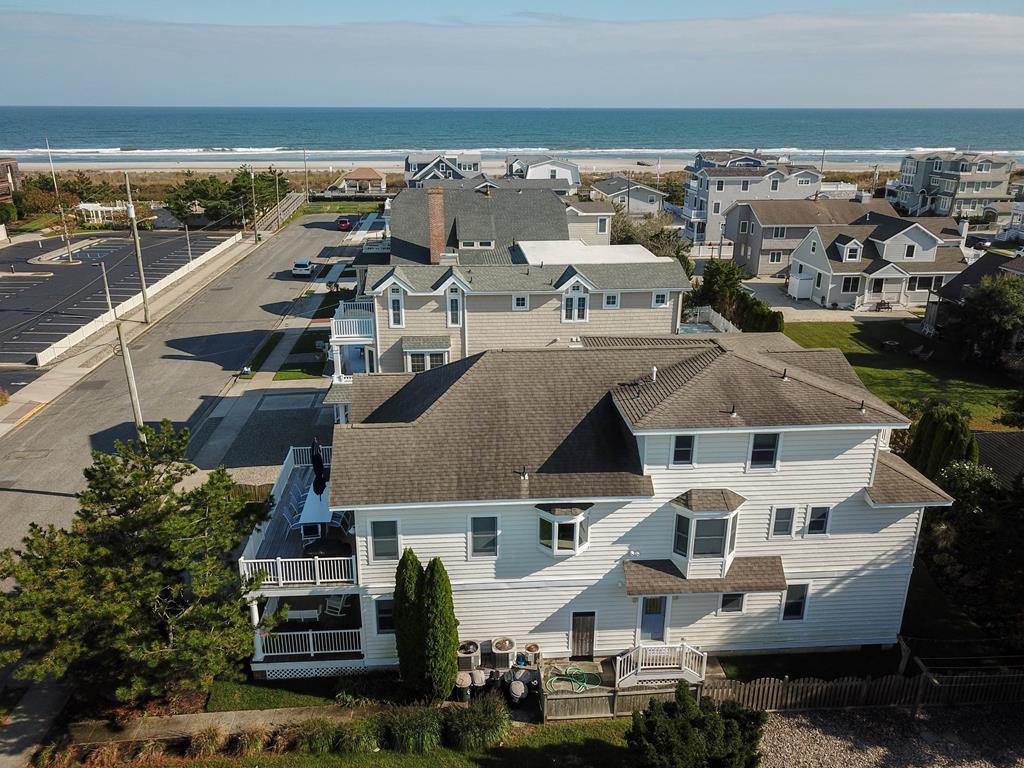 Wonderful beach block location