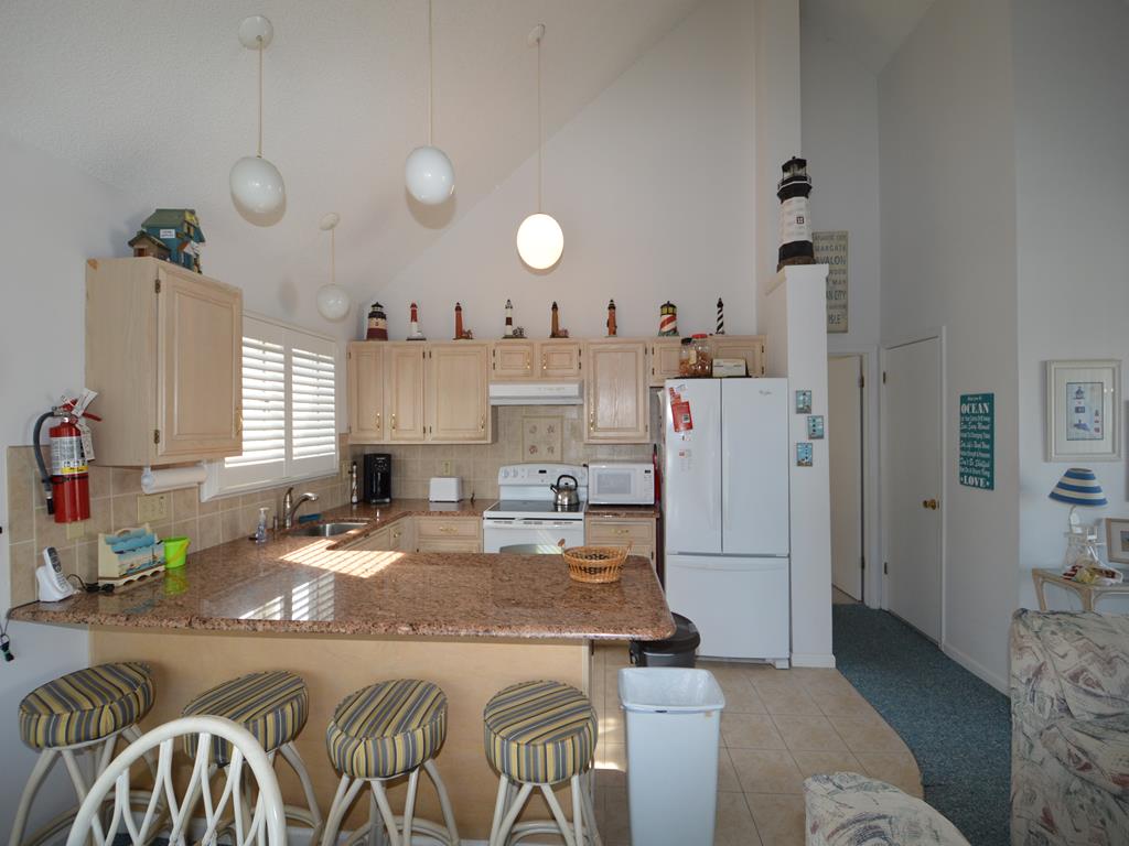 251 34th Street, Avalon Vacation Rental Tim Kerr Sotheby's