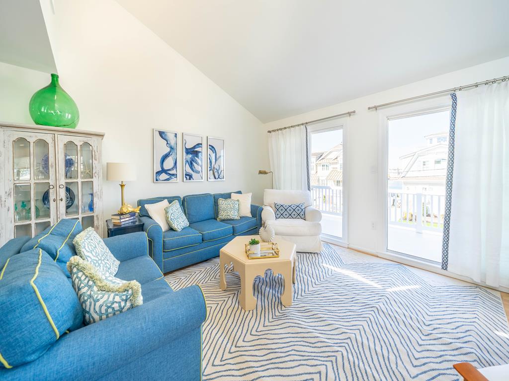 311 92nd Street | Photo 4