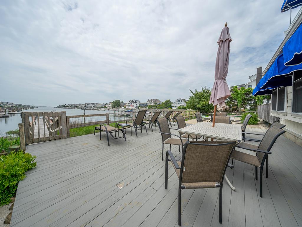 308 42nd Street | Photo 4