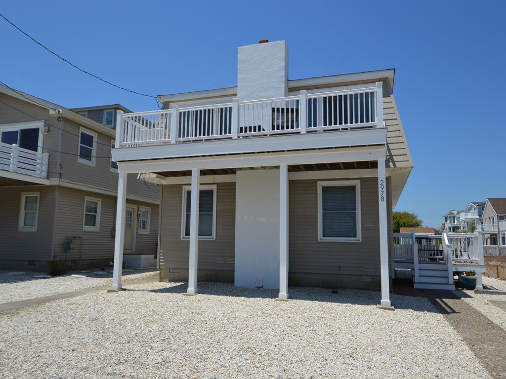 2978 Avalon Avenue | Photo 3