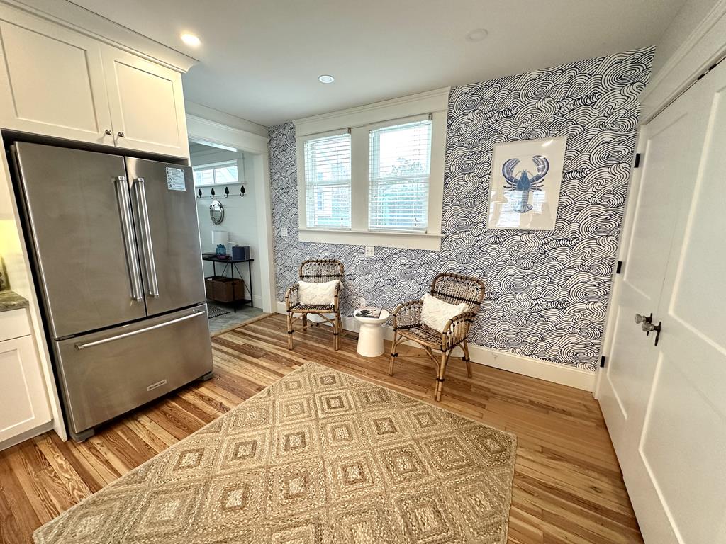 Large Home Beach Block - 18 Stockton Place | Photo 15