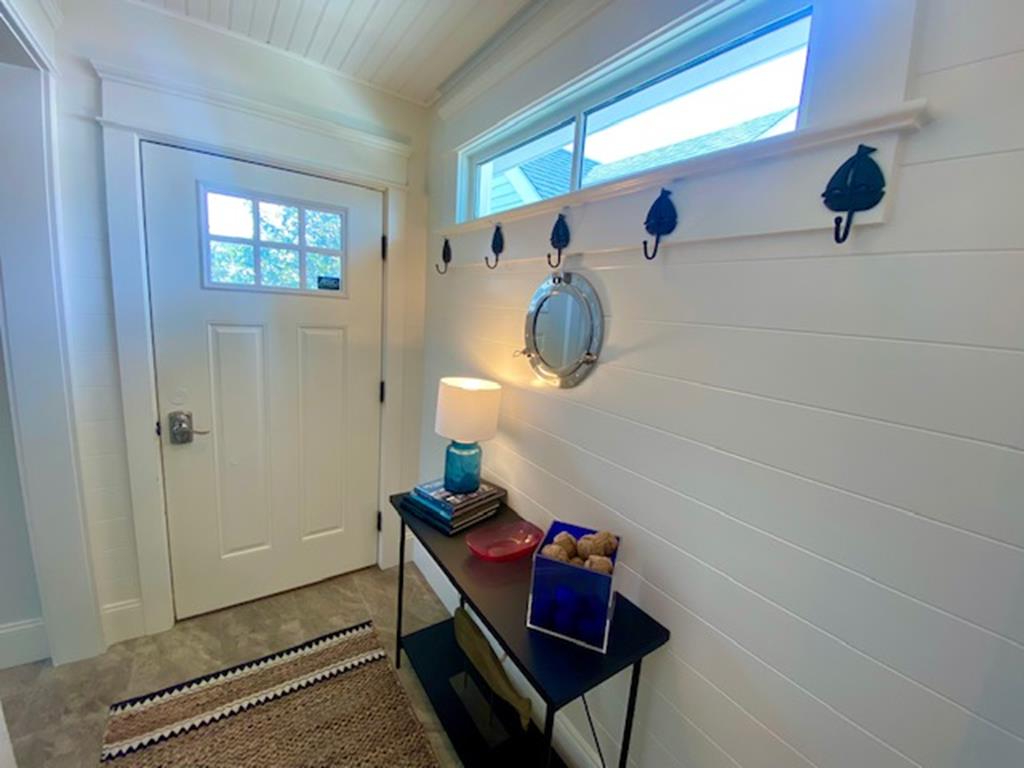 Large Home Beach Block - 18 Stockton Place | Photo 17