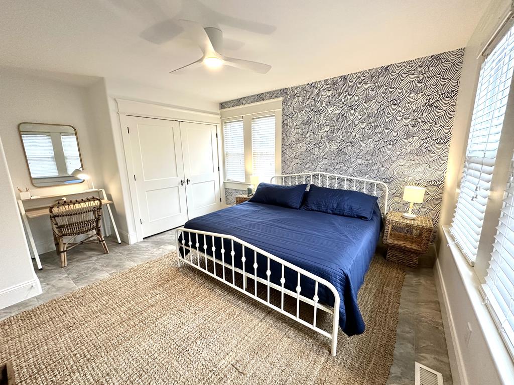 Large Home Beach Block - 18 Stockton Place | Photo 19