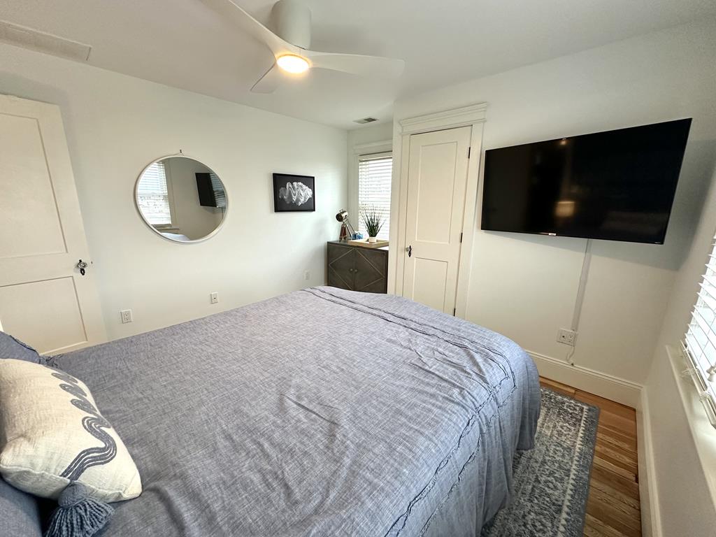 Large Home Beach Block - 18 Stockton Place | Photo 29