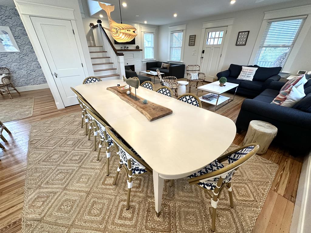 Large Home Beach Block - 18 Stockton Place | Photo 11