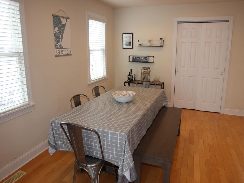 8223 Sounds Avenue, Sea Isle City (Bay Side)