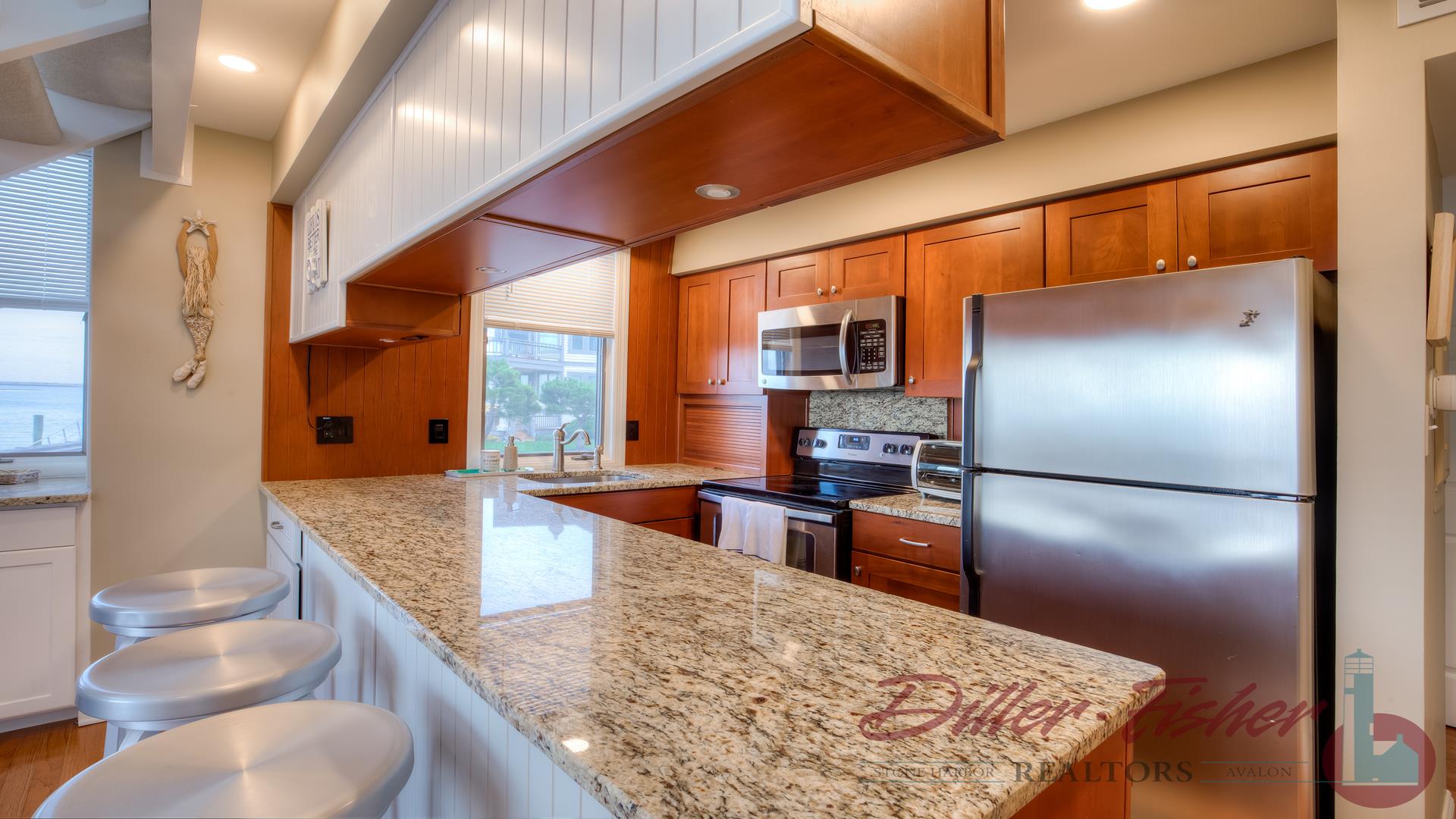 9401 Sunset Drive, Stone Harbor (Bay Front) - Picture 3