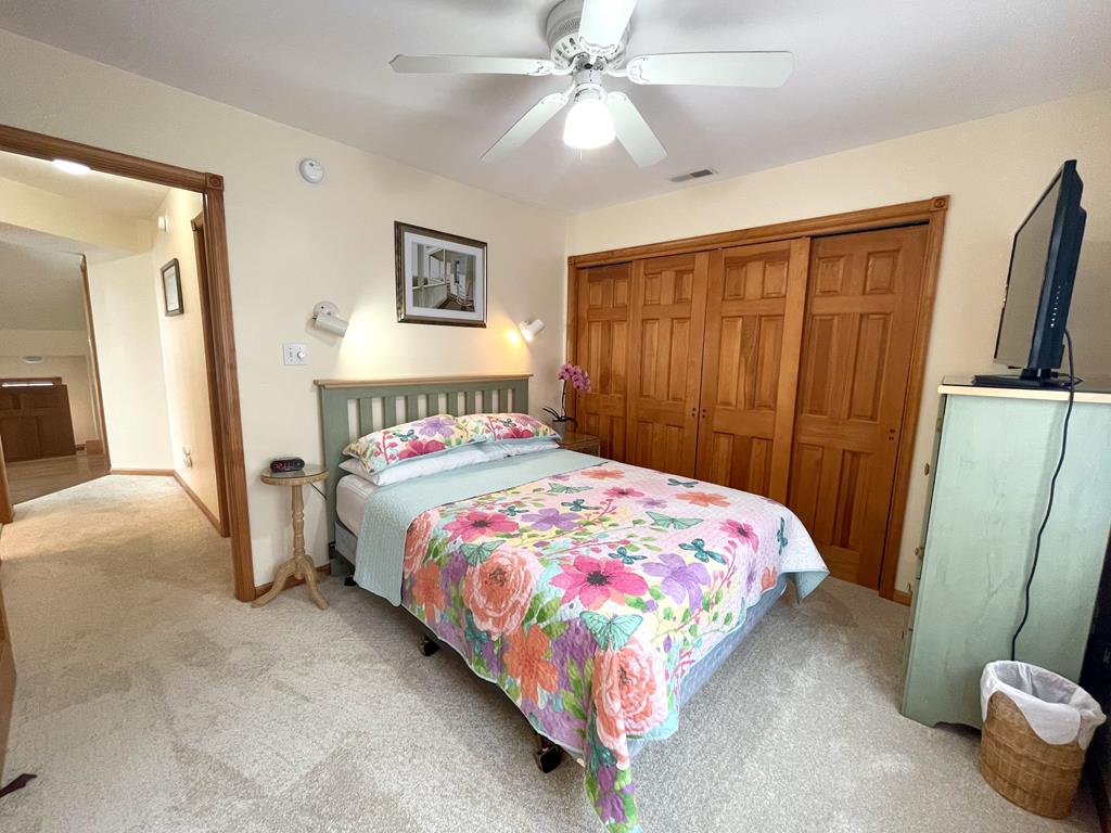 STONES THROW TO BEACH | Photo 12