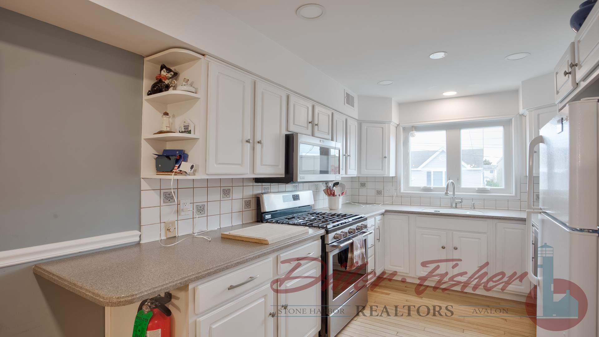 9725 Third Avenue, Stone Harbor (Bay Front)