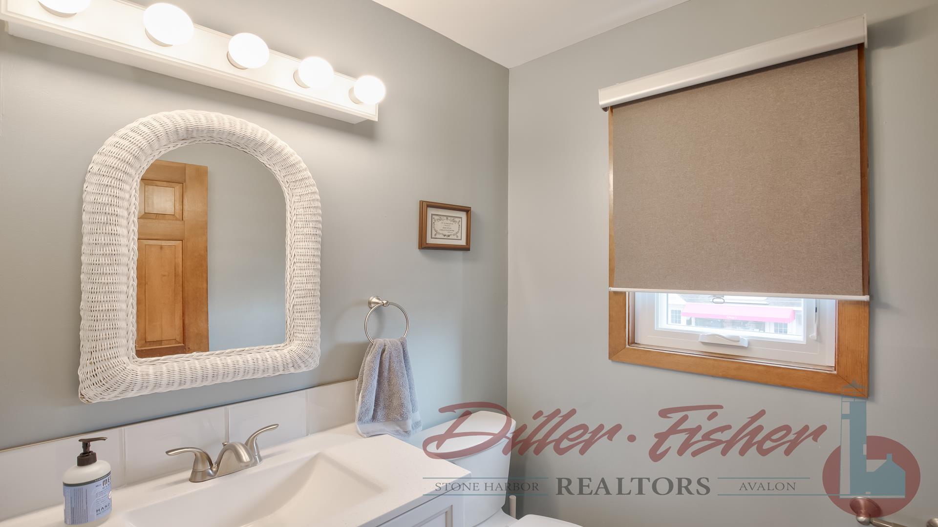 9725 Third Avenue, Stone Harbor (Bay Front)