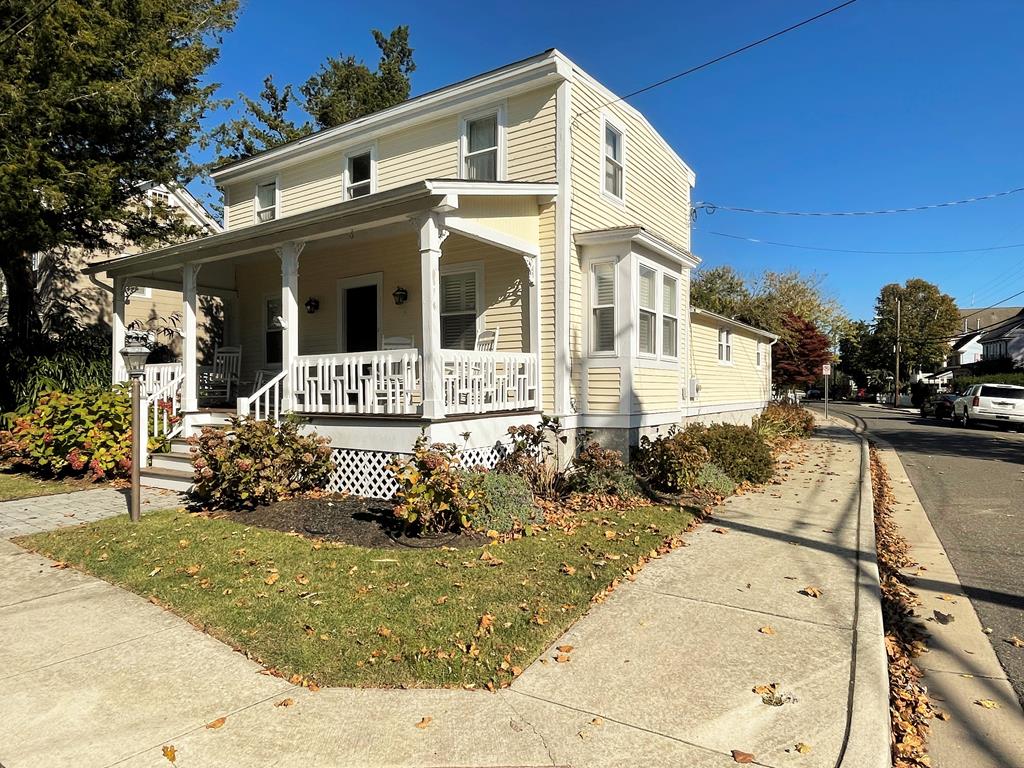 Hidden Gem - Walking Distance to Town | Photo 3