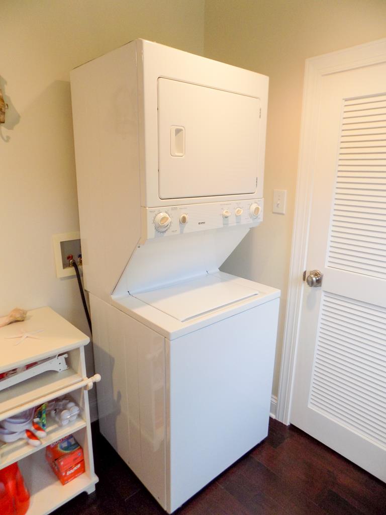 Hidden Gem - Walking Distance to Town | Photo 23